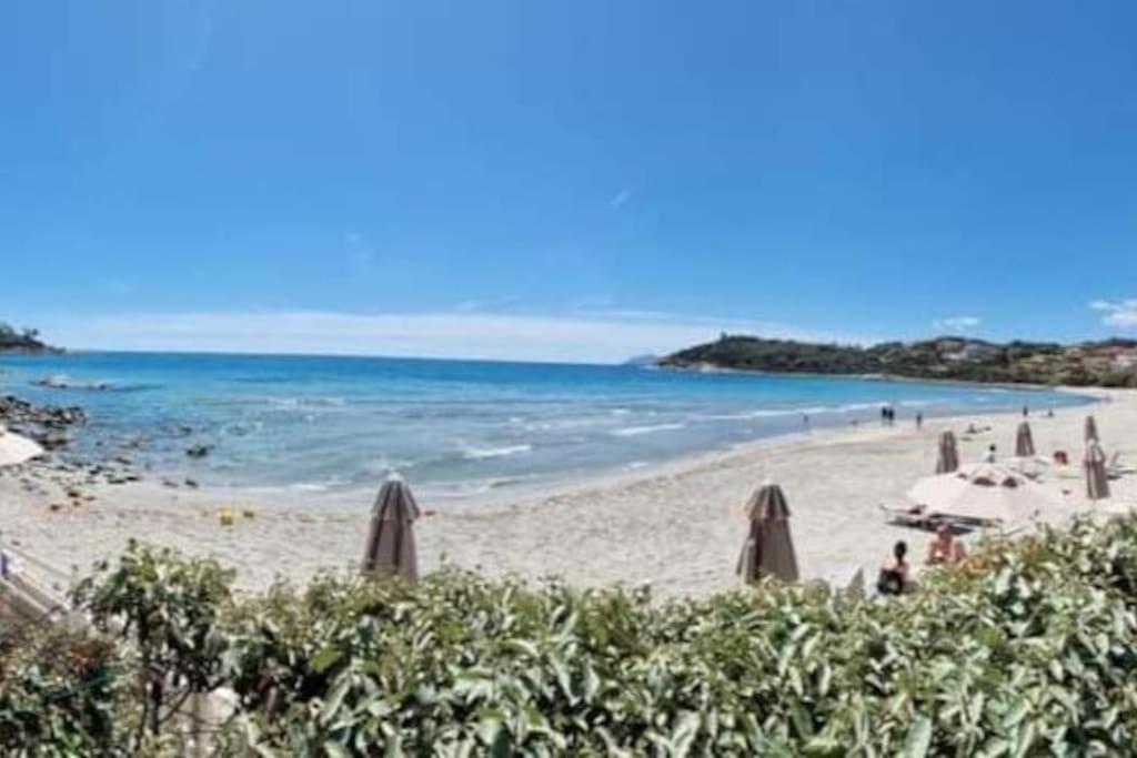 Apartment Piras&Tascedda Ampio Appartamento Vicino Al Centro Bari Sardo Bagian luar foto